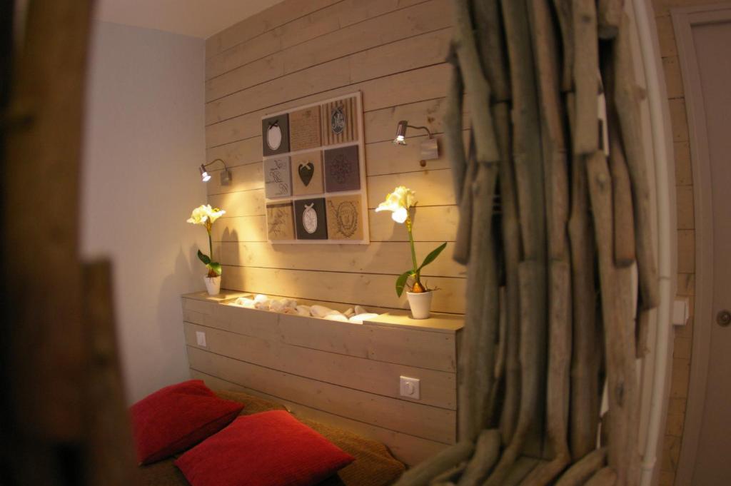 Logis Hotel Le Cheval Noir Argenton Sur Creuse Room photo
